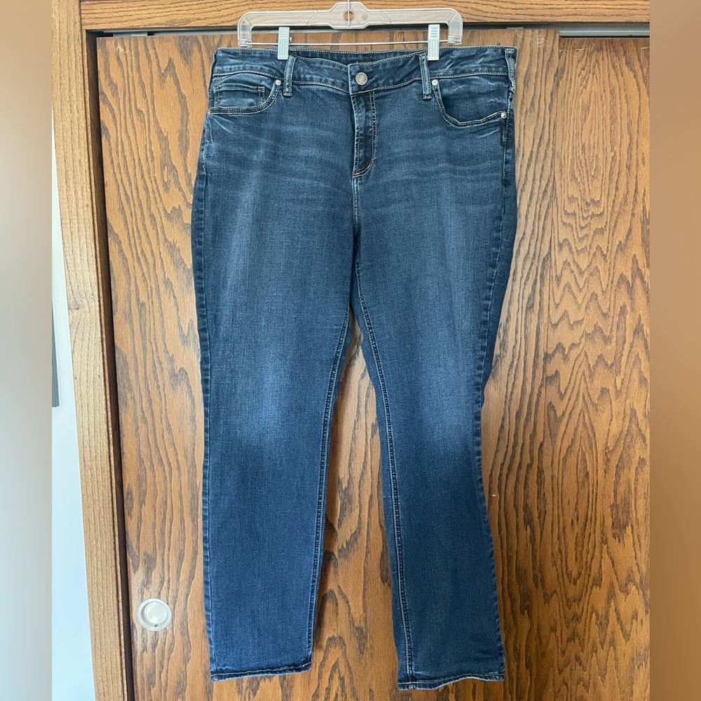 Silver Jeans Co Elyse Straight Leg Jeans Size 18